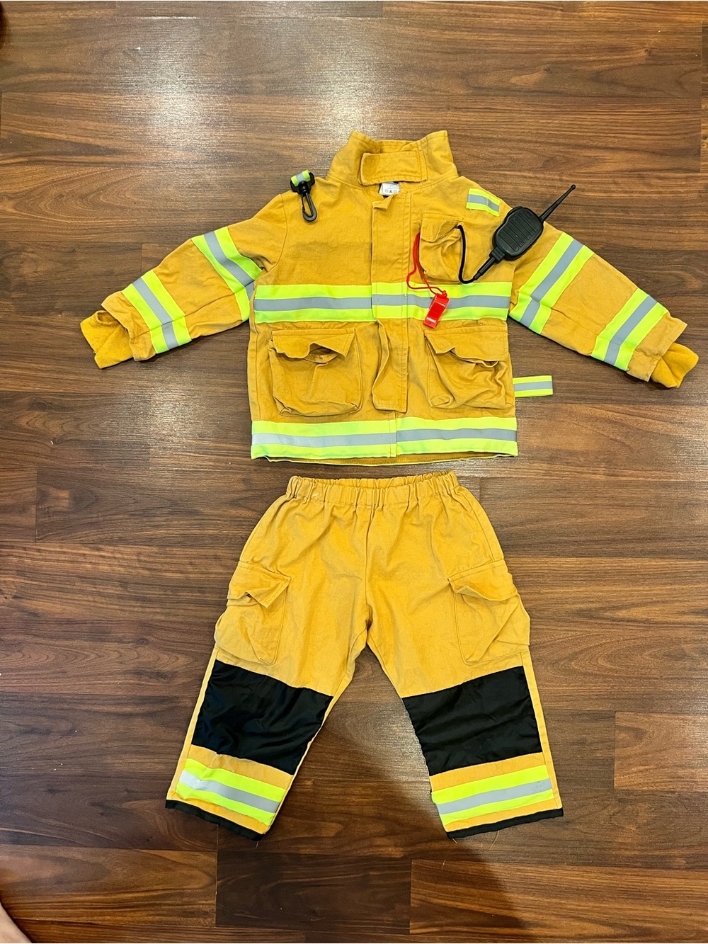 Kids Firefighter Costume 3-4T Jacket Pants Walkie Talkie Whistle Fire Chief